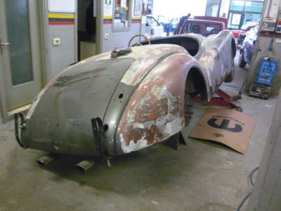 jaguar-xk120-01