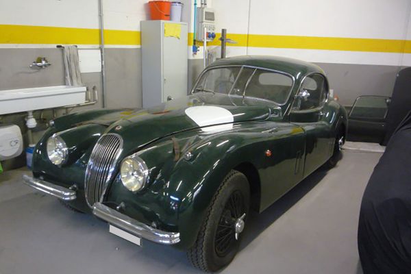jaguar-xk-120-coupe-92C0533C0F-0142-D698-0F60-0876B0C6301F.jpg