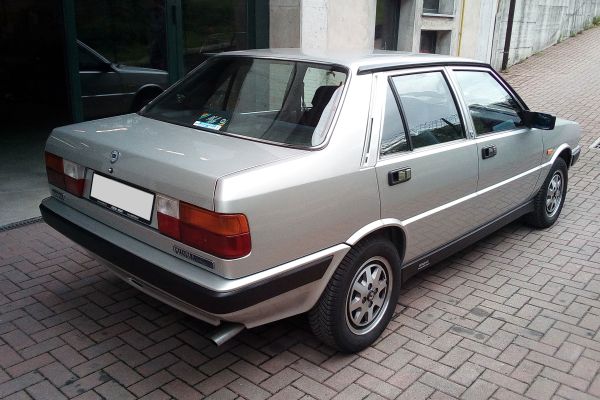 lancia-prisma-integrale-17E10049B-0173-EB4C-B837-7D19C7917DA4.jpg
