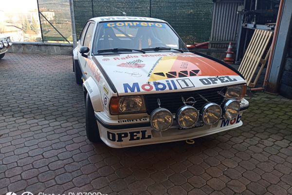 opel-ascona-400-8829433E0-FDC7-11DA-795B-22EBD49BB5FF.jpg