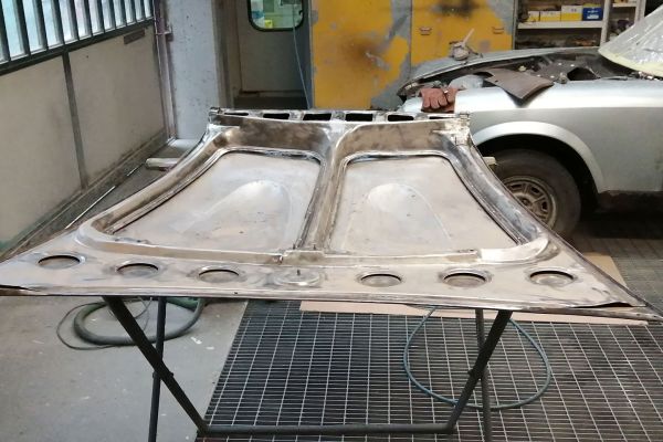 fiat-124-spider-743E9E3A2-BB04-3D72-F0C4-5BBC0572D411.jpg