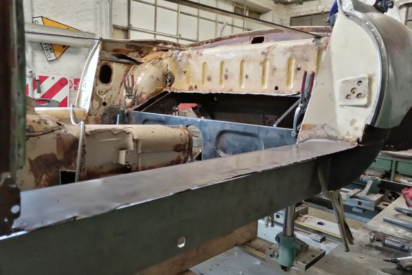 jaguar-e-tipe-63129982FA-E739-73A4-A04F-8D51A0F3F8A4.jpg