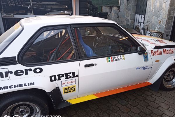 opel-ascona-400-31DF9D17AE-FFC3-D9F1-20A8-E53B805FD65E.jpg