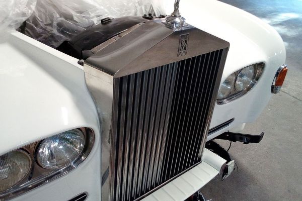 roll-royce-silver-cluod-3-106E4F36A0E-1AC6-BAF5-C6A3-342371D6FAF9.jpg